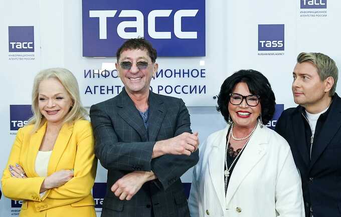 «Пугачева – великая артистка. Люди вернутся на Родину!»: Лепс, Басков, Газманов решили помогать коллегам