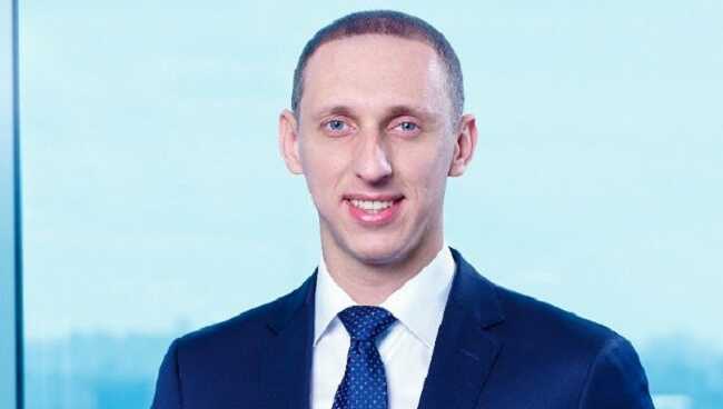 Задержан внук экс-главы банка России Станислав Матюхин, гендиректор "пирамиды" QBF, "кинувшей" вкладчиков более чем на 2 млрд руб