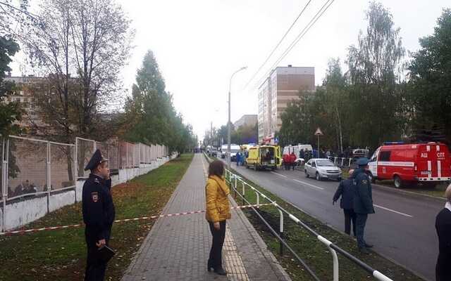 Число погибших при нападении на школу в Ижевске достигло 11 человек