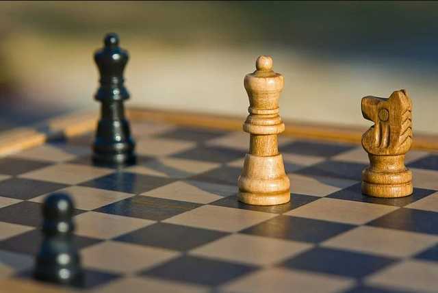 Россияне закончили партию в шахматы двойным убийством