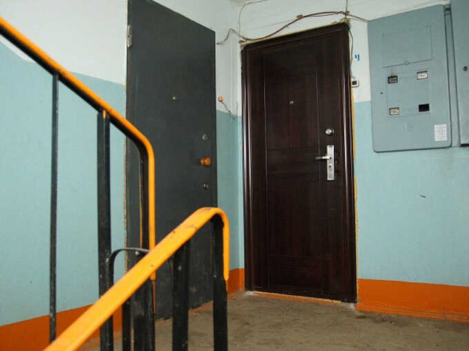 Сексуальный извращенец ворвался в квартиру спящего мужчины в воронежском микрорайоне Шилово