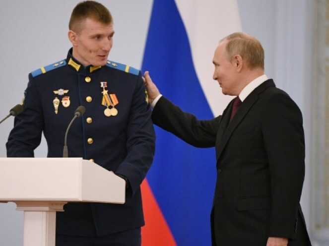 Путин поддержал переволновавшегося во время выступления Героя России
